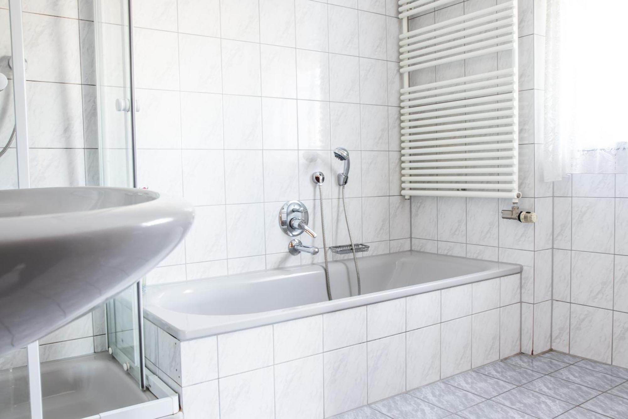 Hotelpension Zum Gockl Allershausen Habitación foto