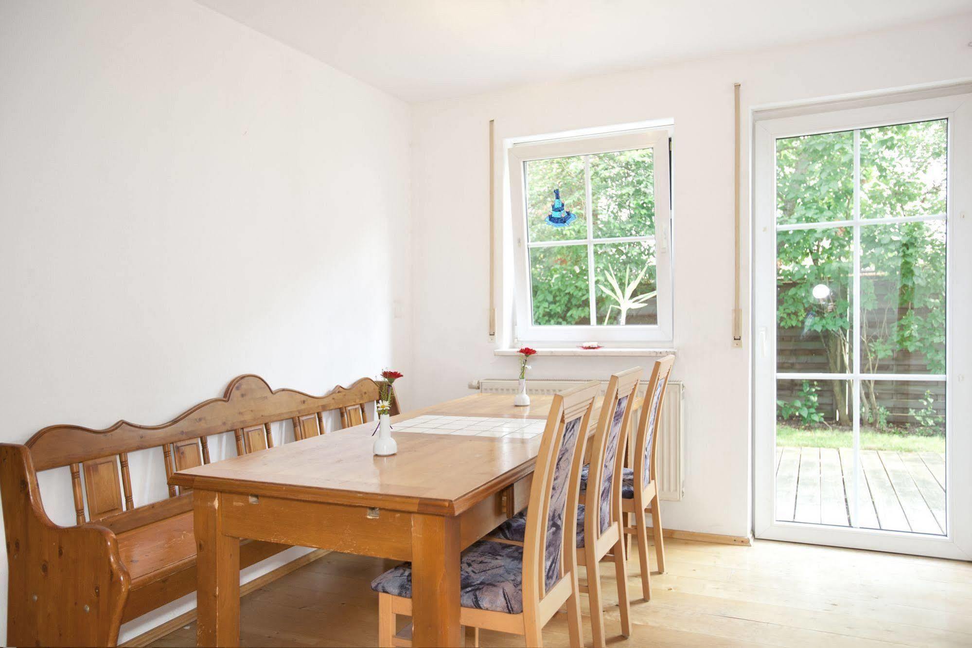 Hotelpension Zum Gockl Allershausen Exterior foto